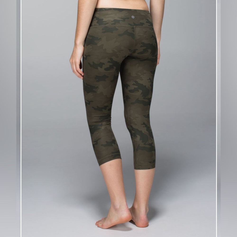 Lululemon Wunder Under Crop *Full-On Luxtreme